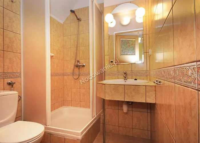 Abba Wynajem Pokoi * ミエルノ