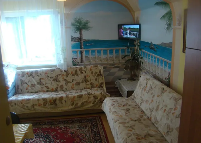 Abba Wynajem Pokoi ミエルノ