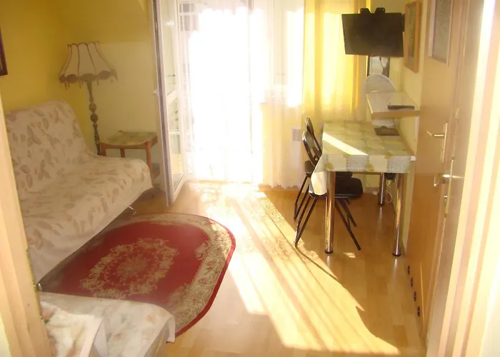 ホームステイ Abba Wynajem Pokoi ミエルノ