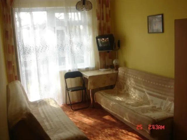 Abba Wynajem Pokoi * ミエルノ