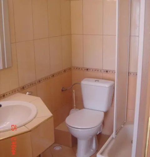 ホームステイ Abba Wynajem Pokoi ミエルノ