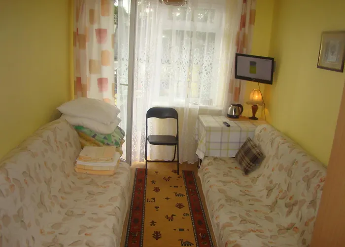 Abba Wynajem Pokoi ホームステイ